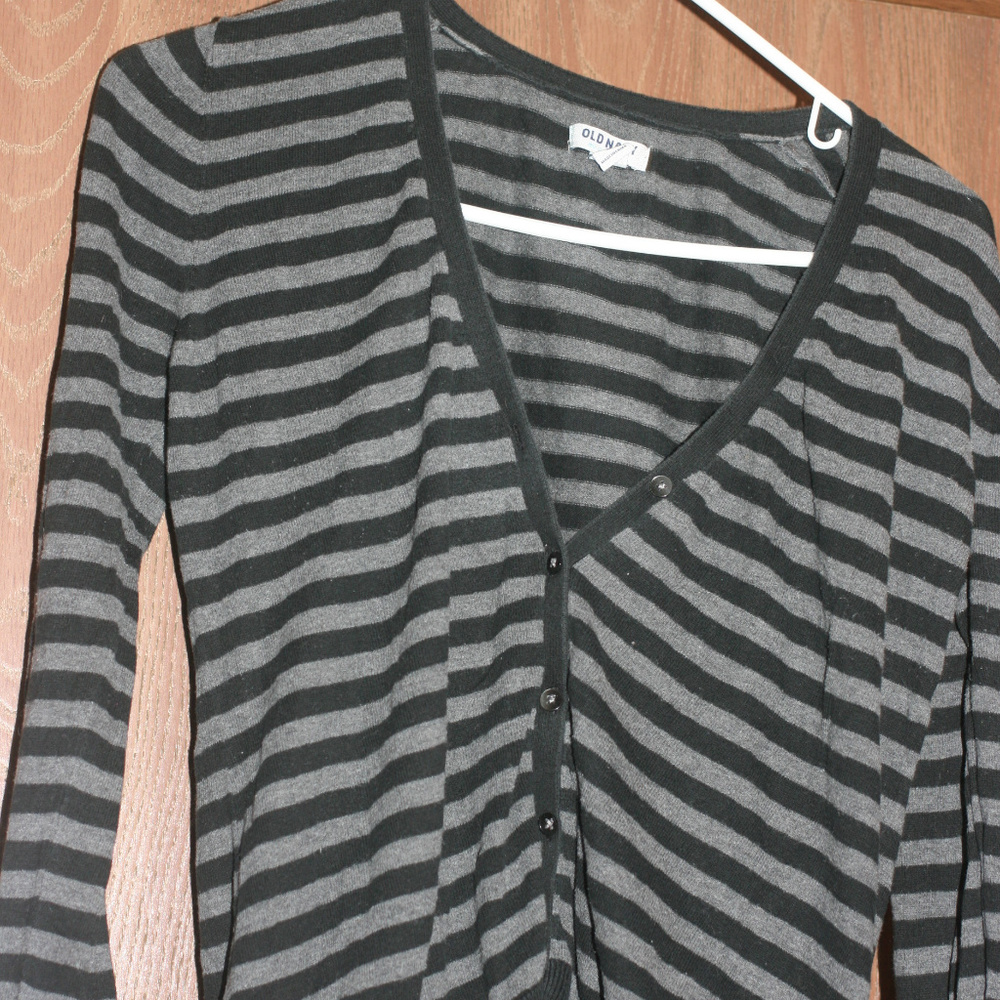 Cardigan Lot - Picture 3 of 5